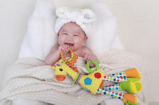 邢台三个月宝宝正确抱姿